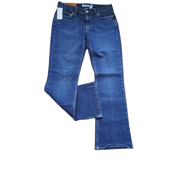 Old Navy Women's Low Rise Boot Cut Denim Jeans Stretch Classic 4 Short - Picture 1 of 6